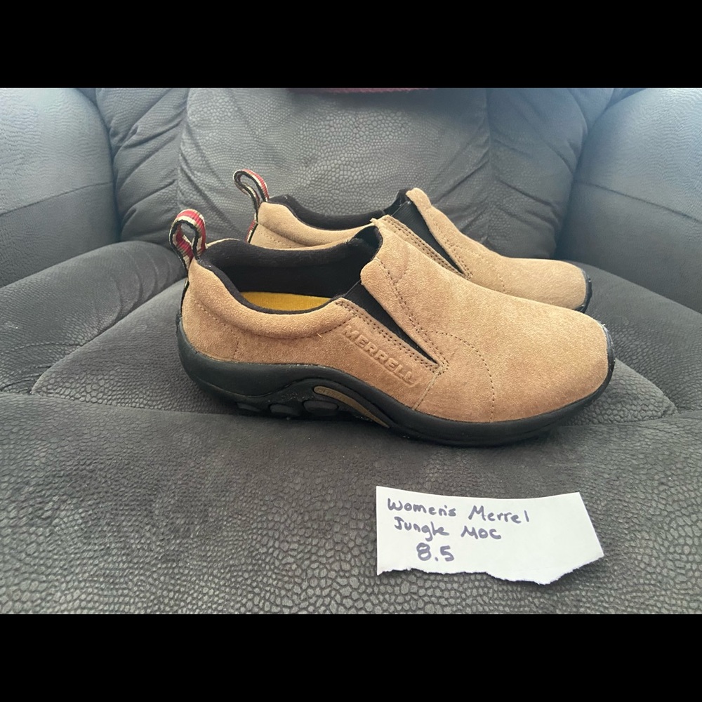 Women’s Merrell Jungle Moc shoe worn 2 times